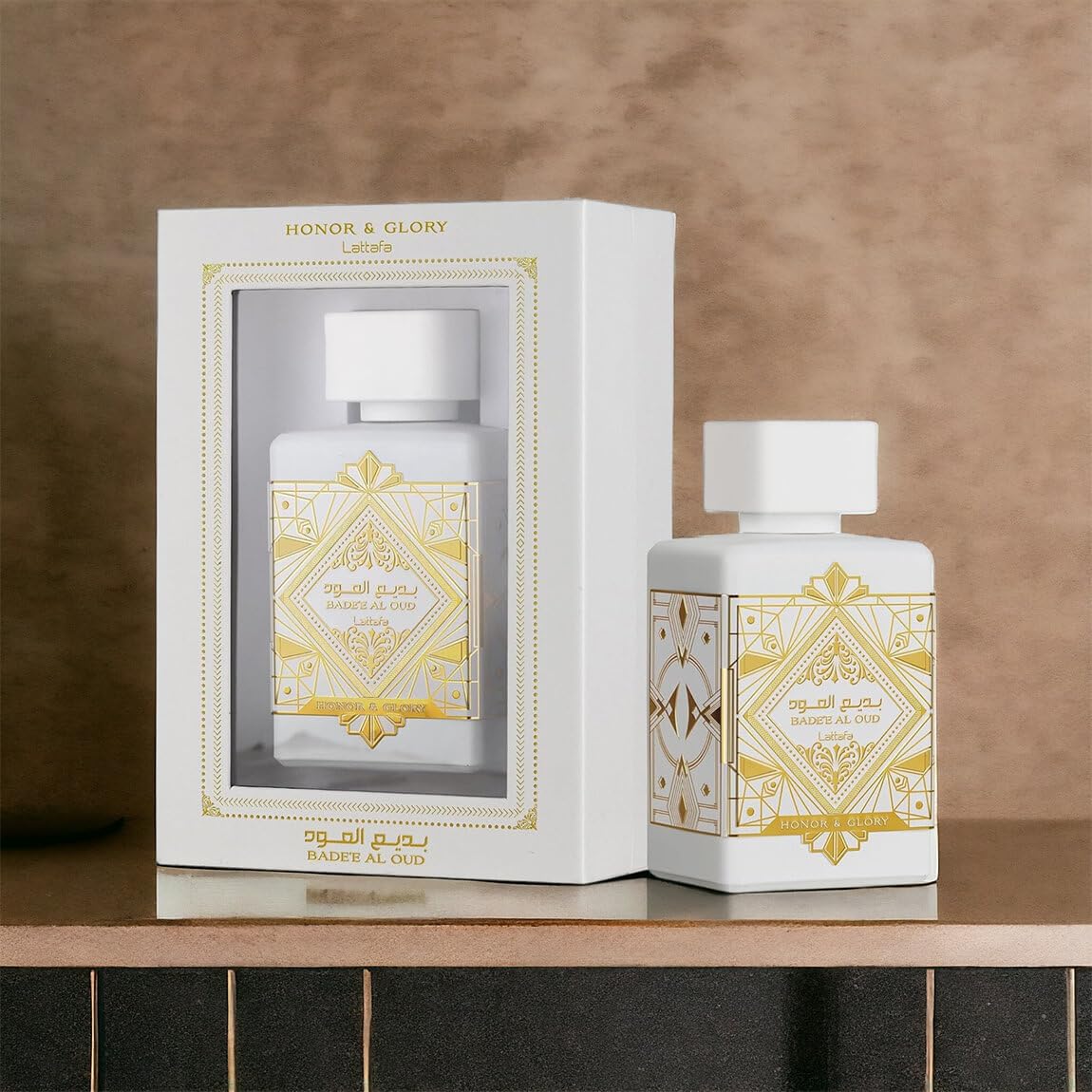 Lattafa Bade'e Al Oud Honor & Glory - Fruity, Vanilla, Warm Spicy, Woody - Eau de Parfum Long-Lasting Fragrance for Unisex, 3.40 Ounce / 100 ml